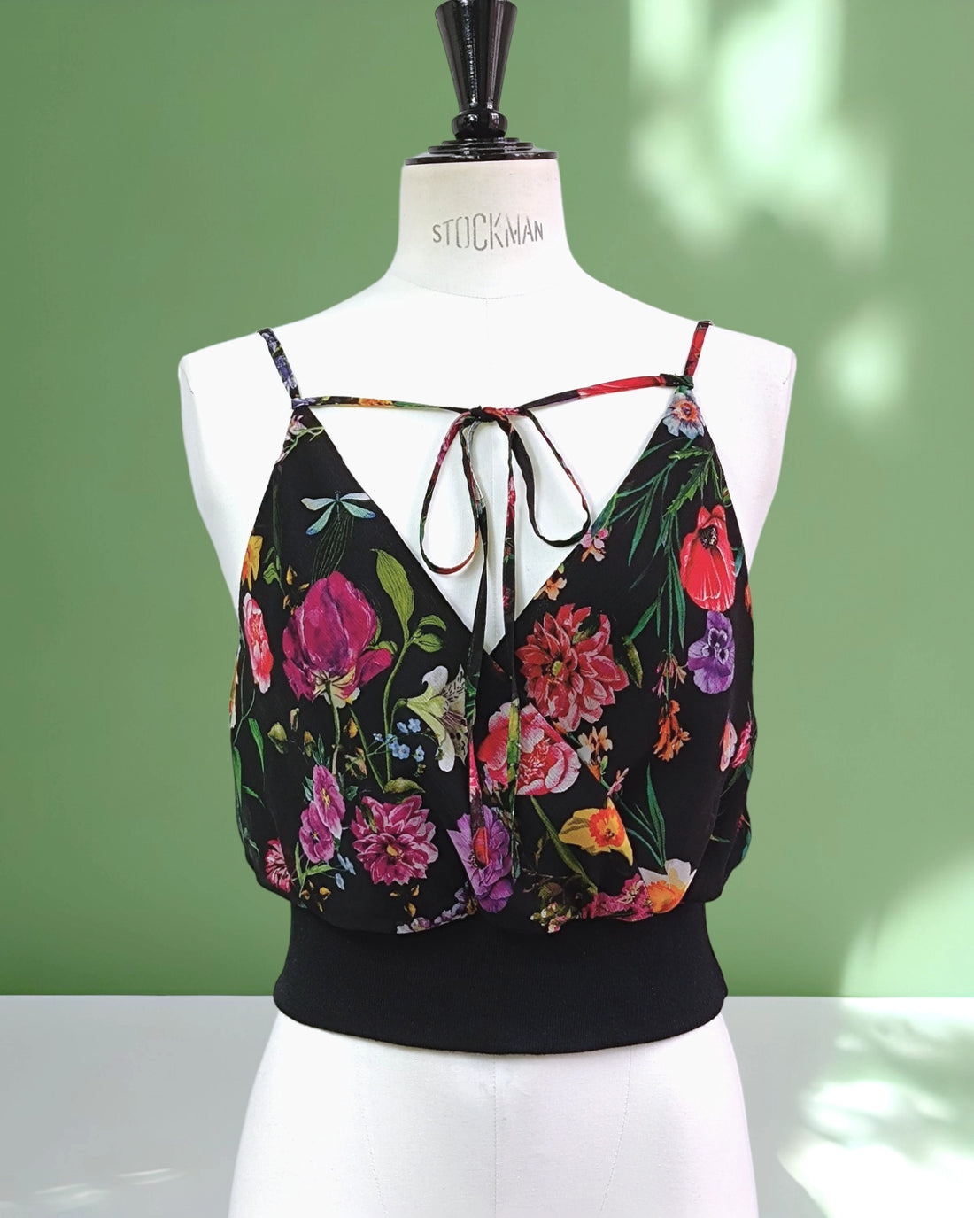 Haut cache-cœur en soie à bretelles ajustables-Hauts- Blouse-blouse femme-croptop-EMDORIA PARIS